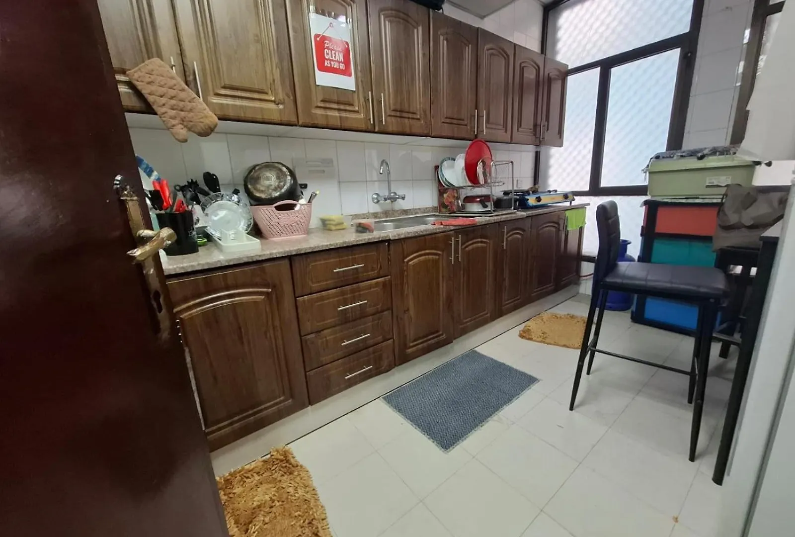 Проживание в семье 4 Beds In A Room For Group Абу-Даби