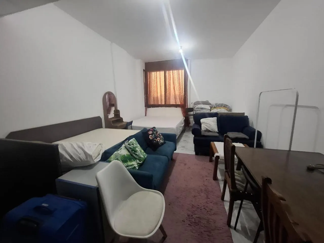 4 Beds In A Room For Group Абу-Даби