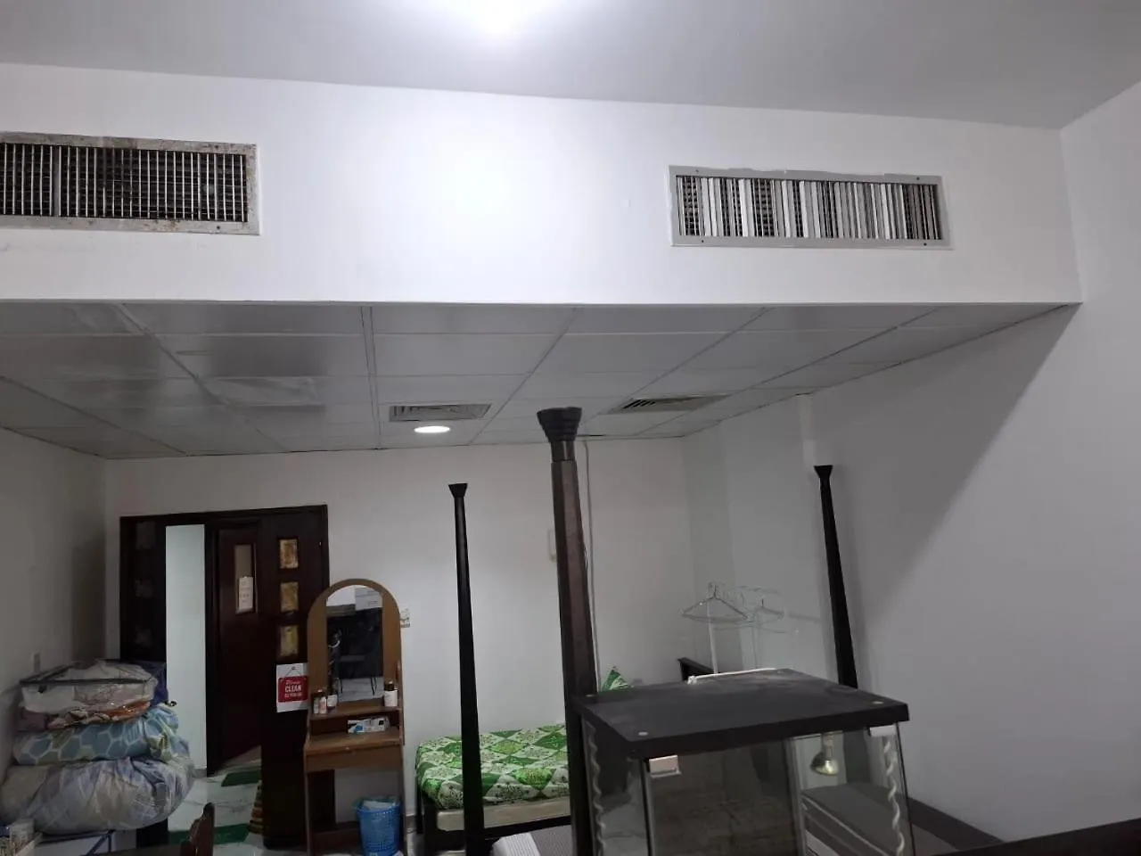 Проживание в семье 4 Beds In A Room For Group Абу-Даби