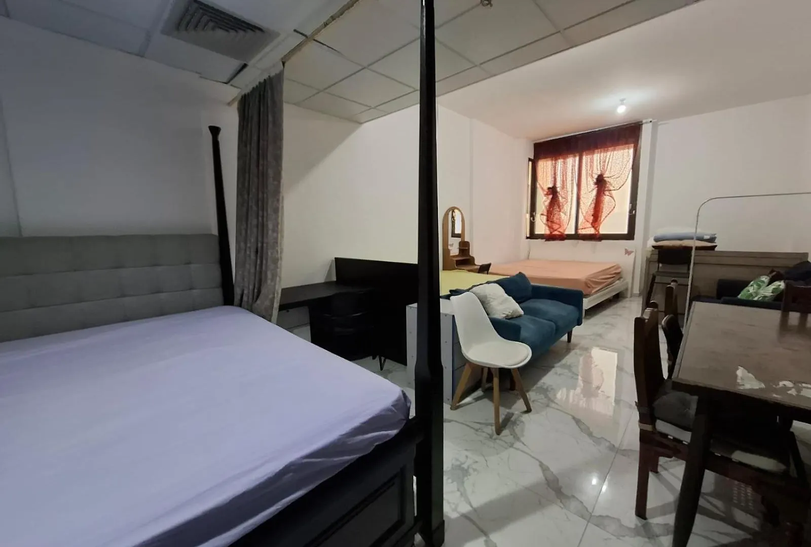 4 Beds In A Room For Group Абу-Даби Проживание в семье