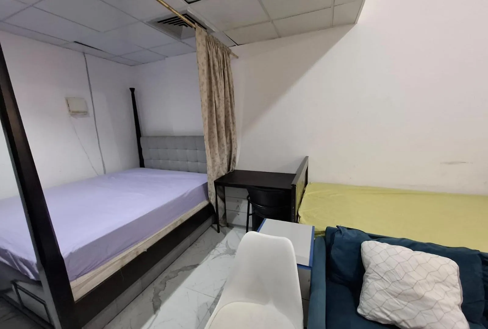 4 Beds In A Room For Group Абу-Даби